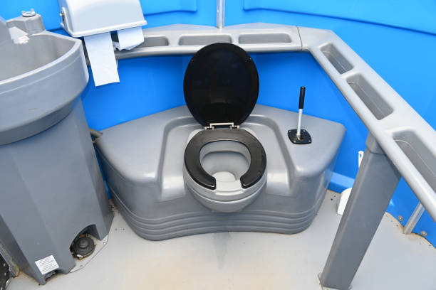 Portable Toilet Options We Offer in Sandersville, GA